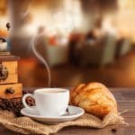 بالما: مقهى عالمي على أرض أم القويين