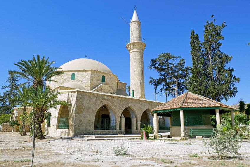 قبرص - مسجد لارنكا الكبير: أهم مساجد قبرص